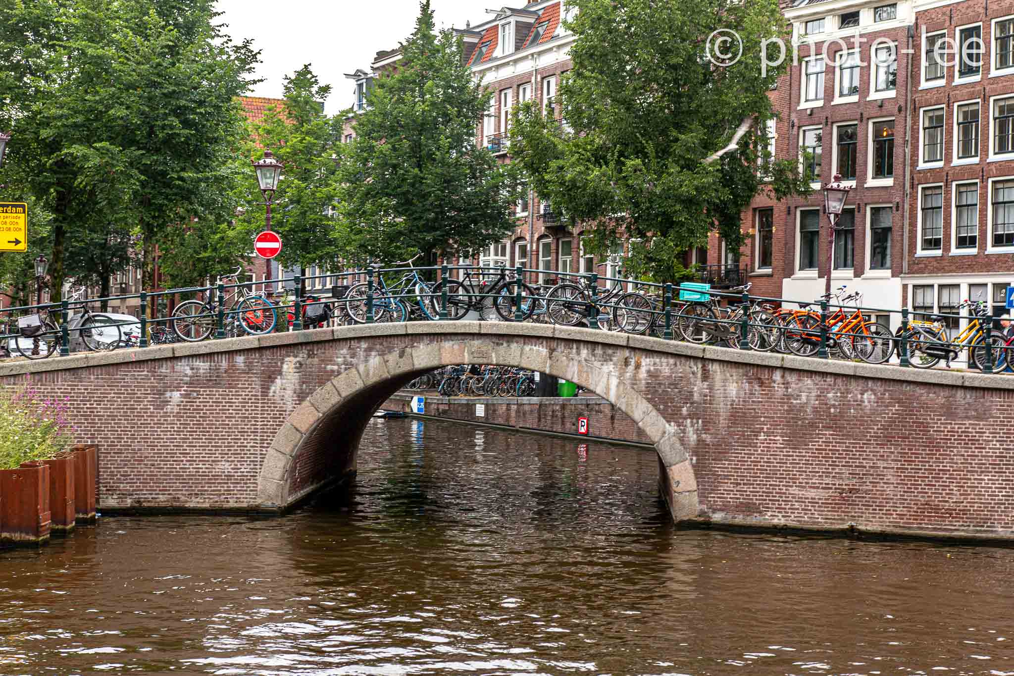Eine typische Brücke in Amsterdam